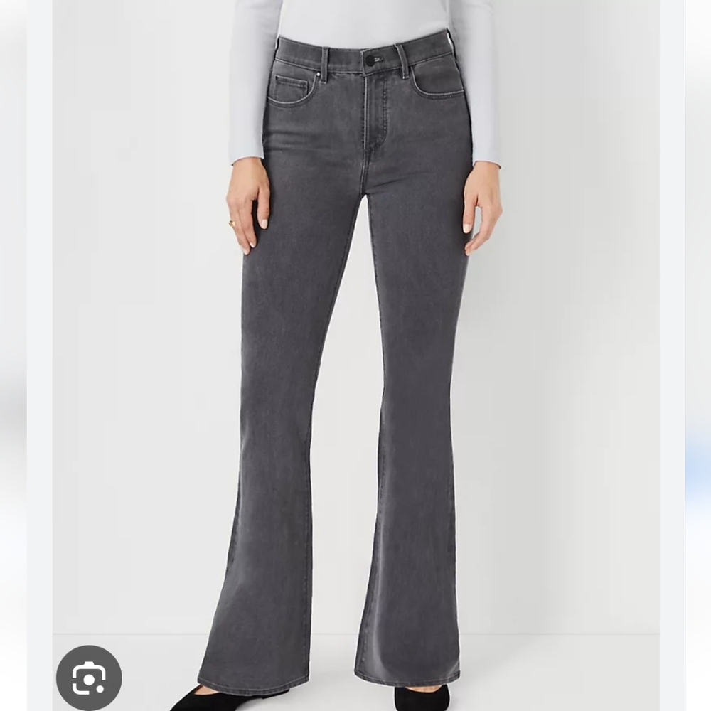 Ann Taylor Mid-Rise Bootcut Jeans size 6, Charcoal